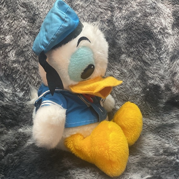Vintage Donald Duck Plush Toy Doll
Disney Japan Sun and Star RARE
Collectible - Picture 4 of 16